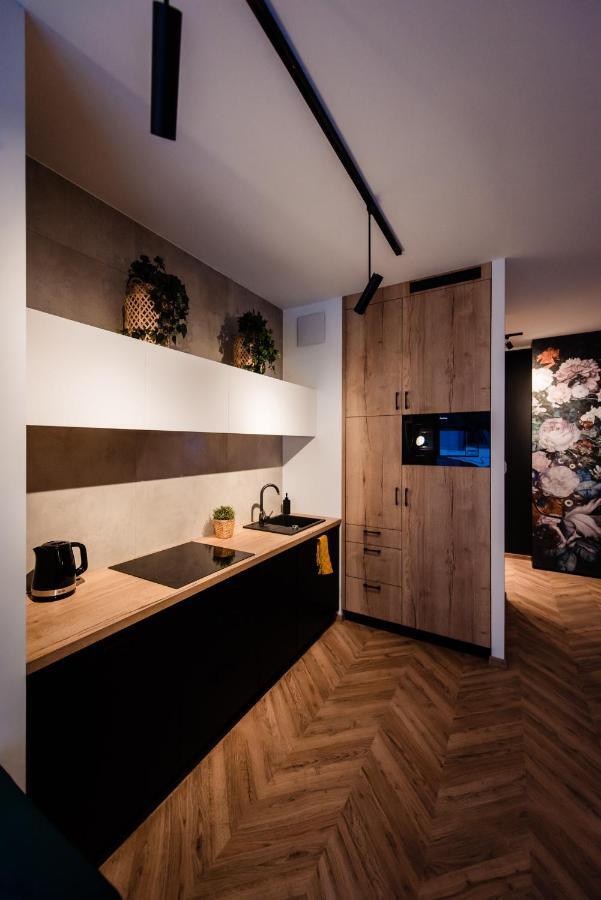 Floral Apartment Cracóvia Exterior foto
